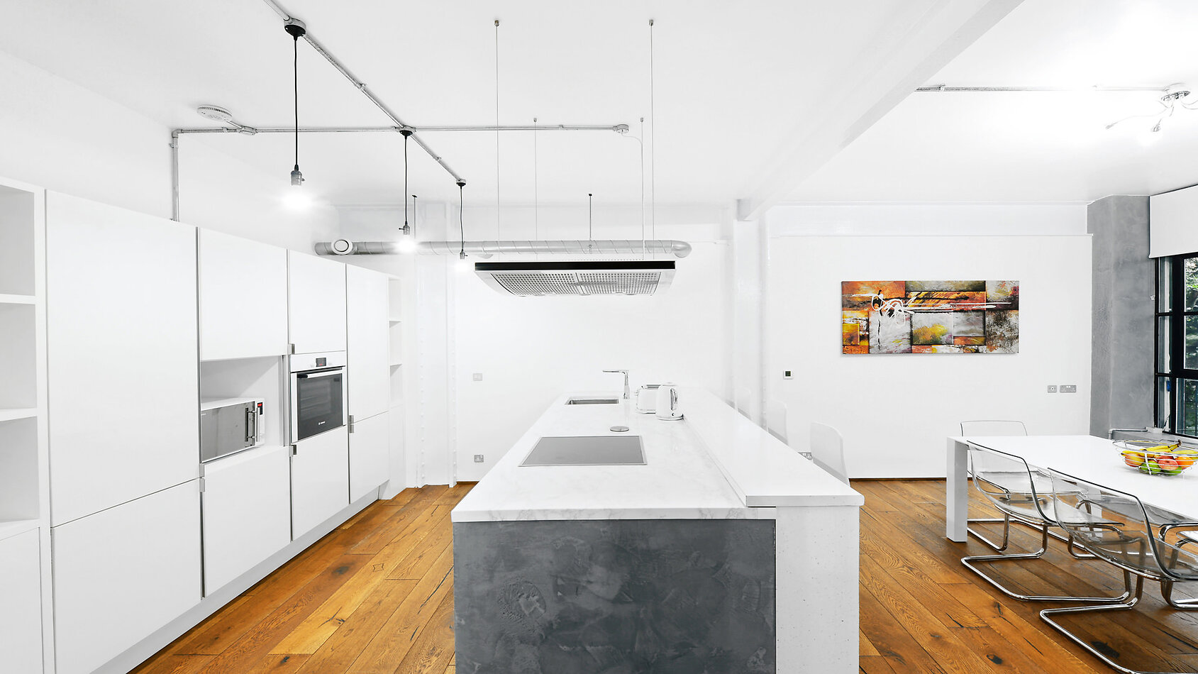 York Loft Style Apartment E14