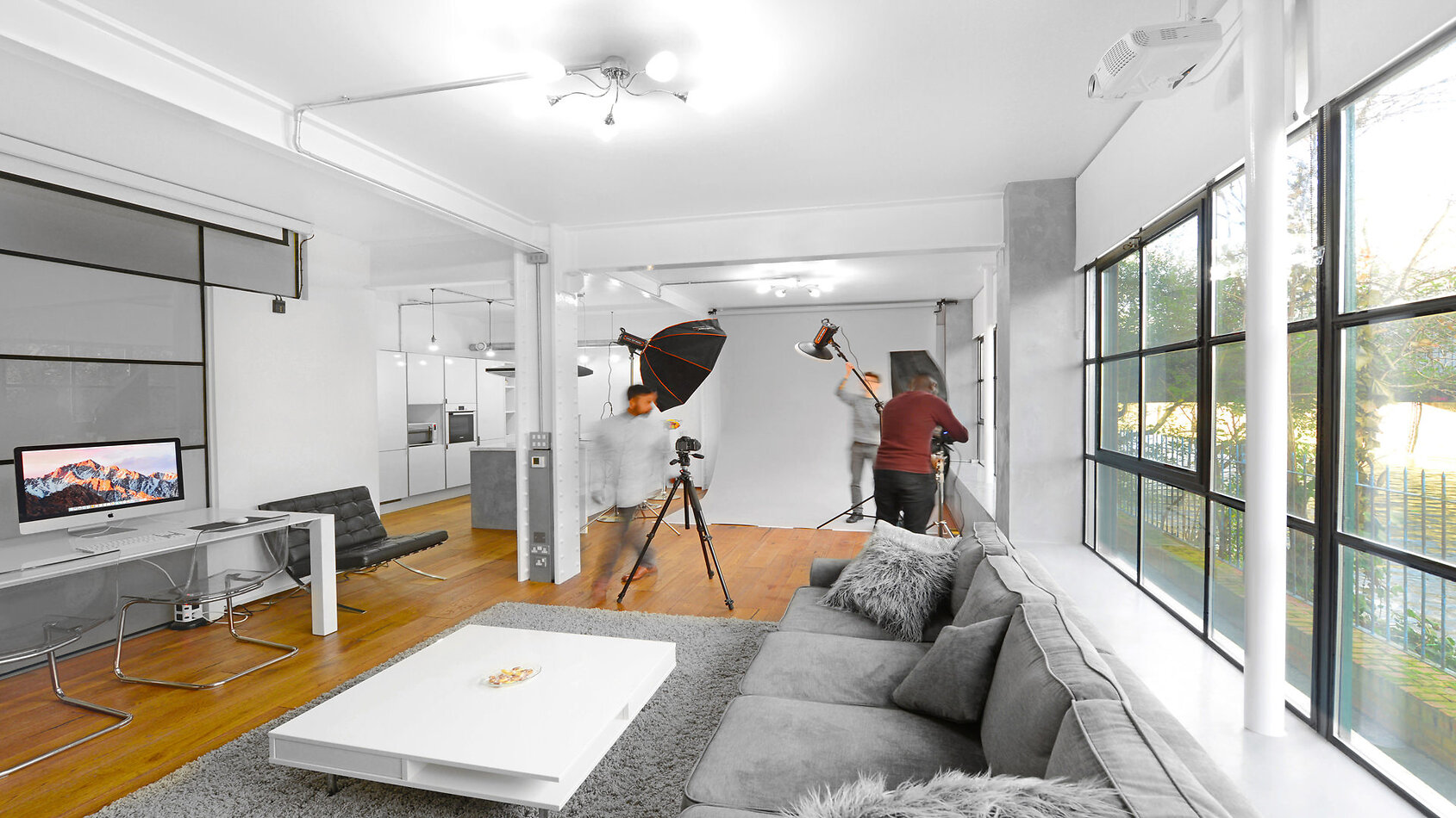 York Loft Style Apartment E14
