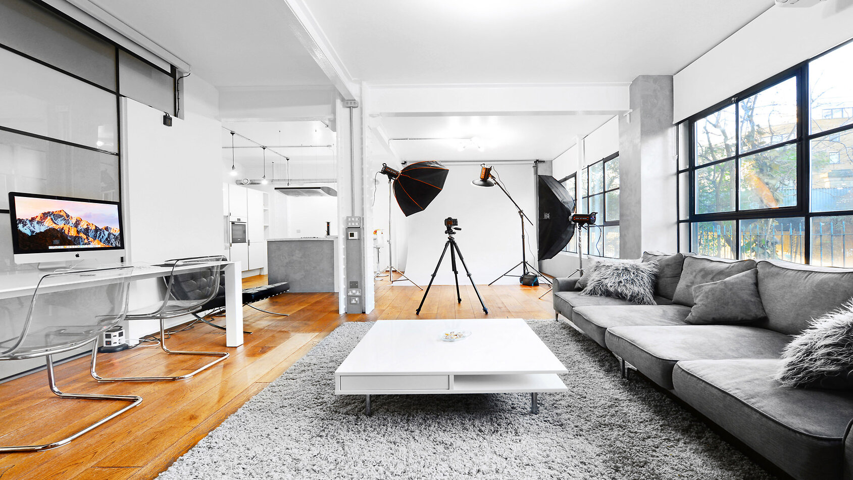 York Loft Style Apartment E14