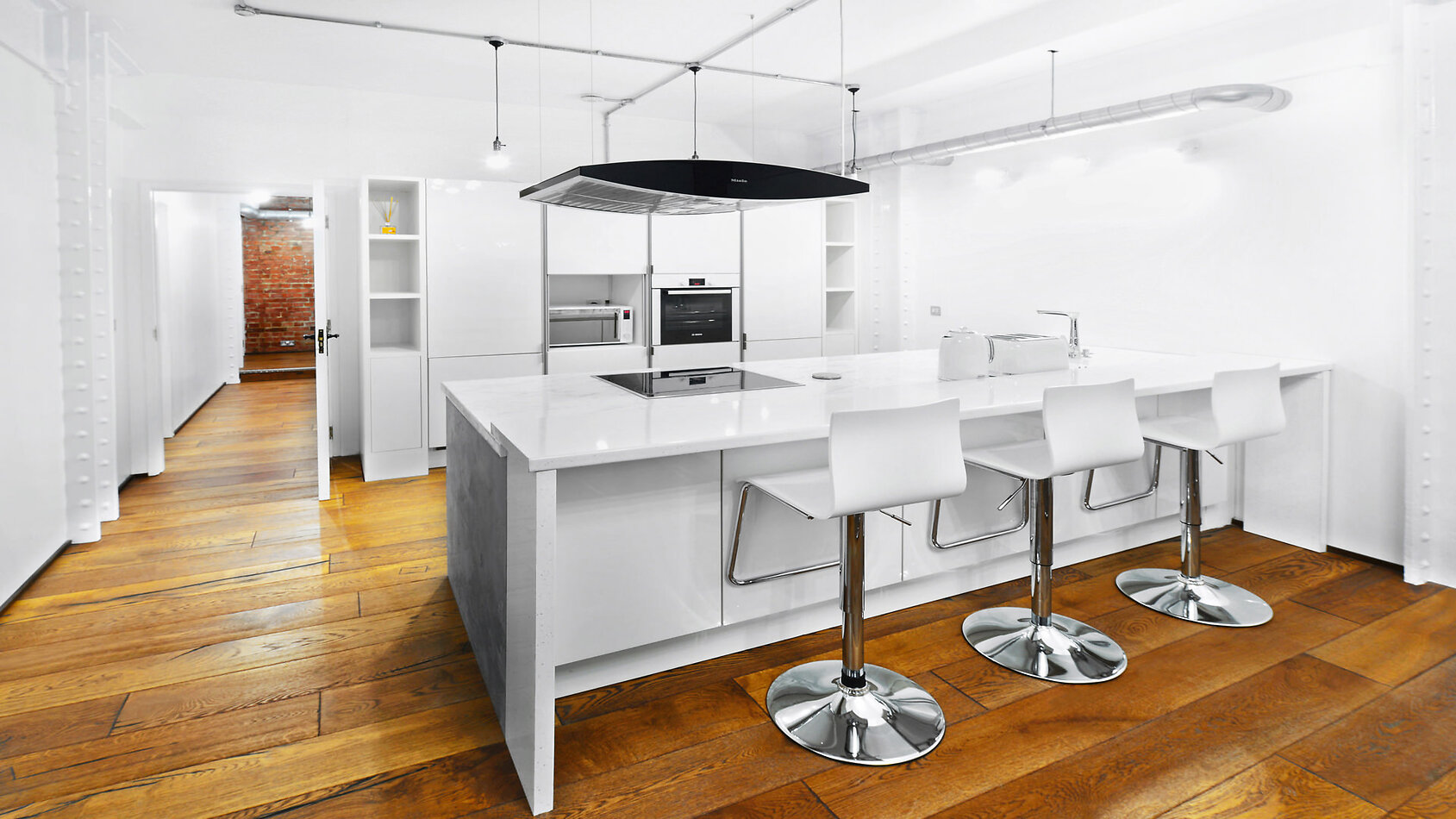 York Loft Style Apartment E14