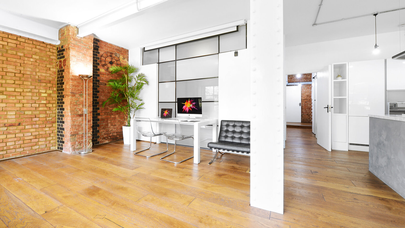 York Loft Style Apartment E14