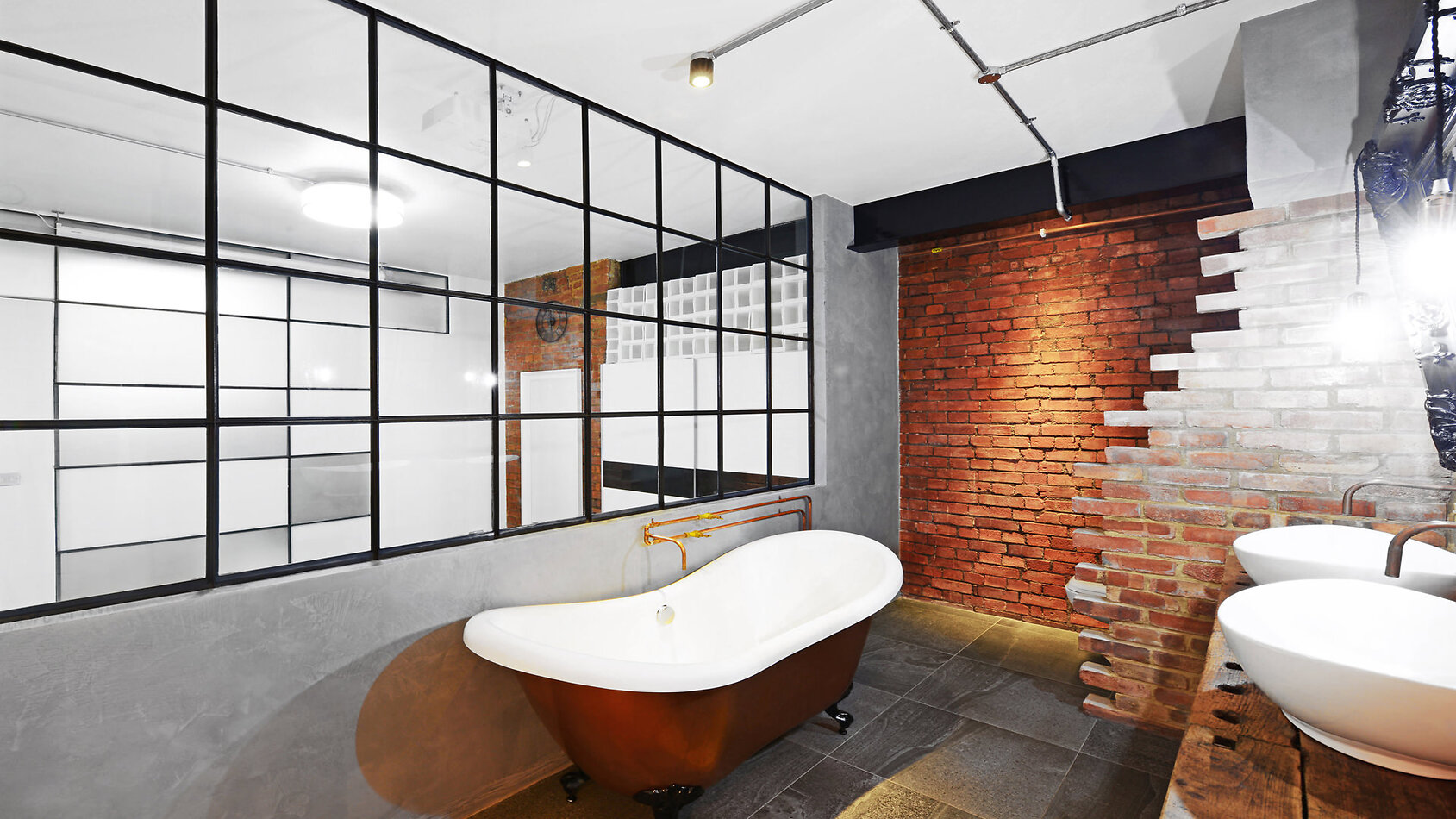 York Loft Style Apartment E14