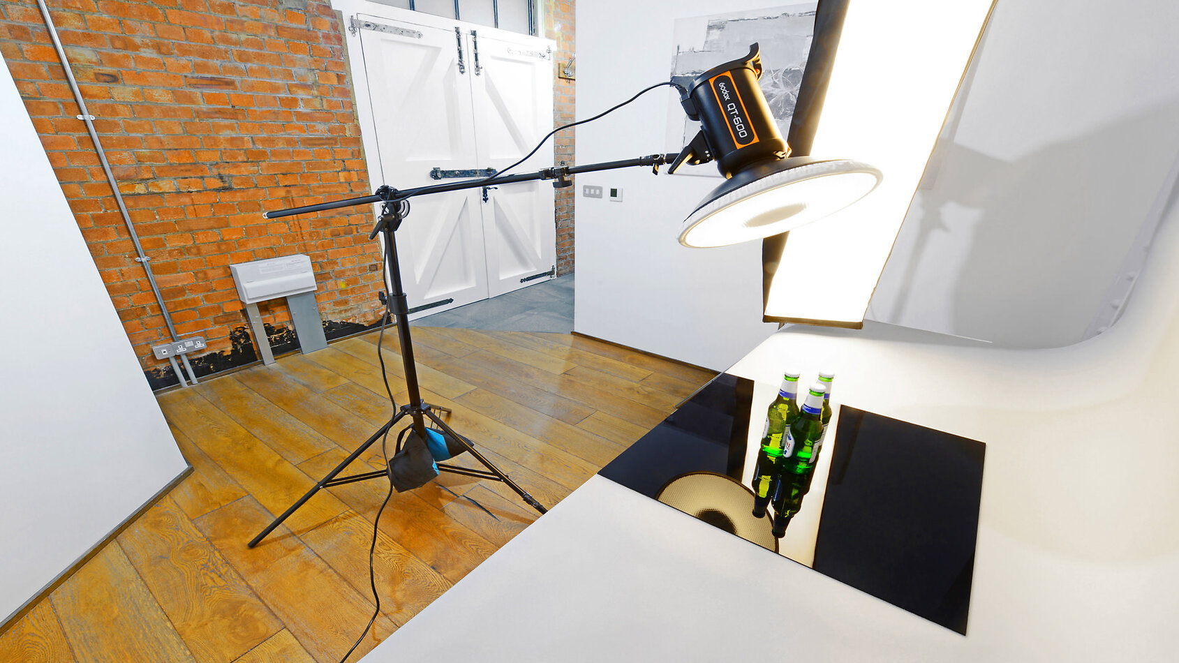York Loft Style Apartment E14