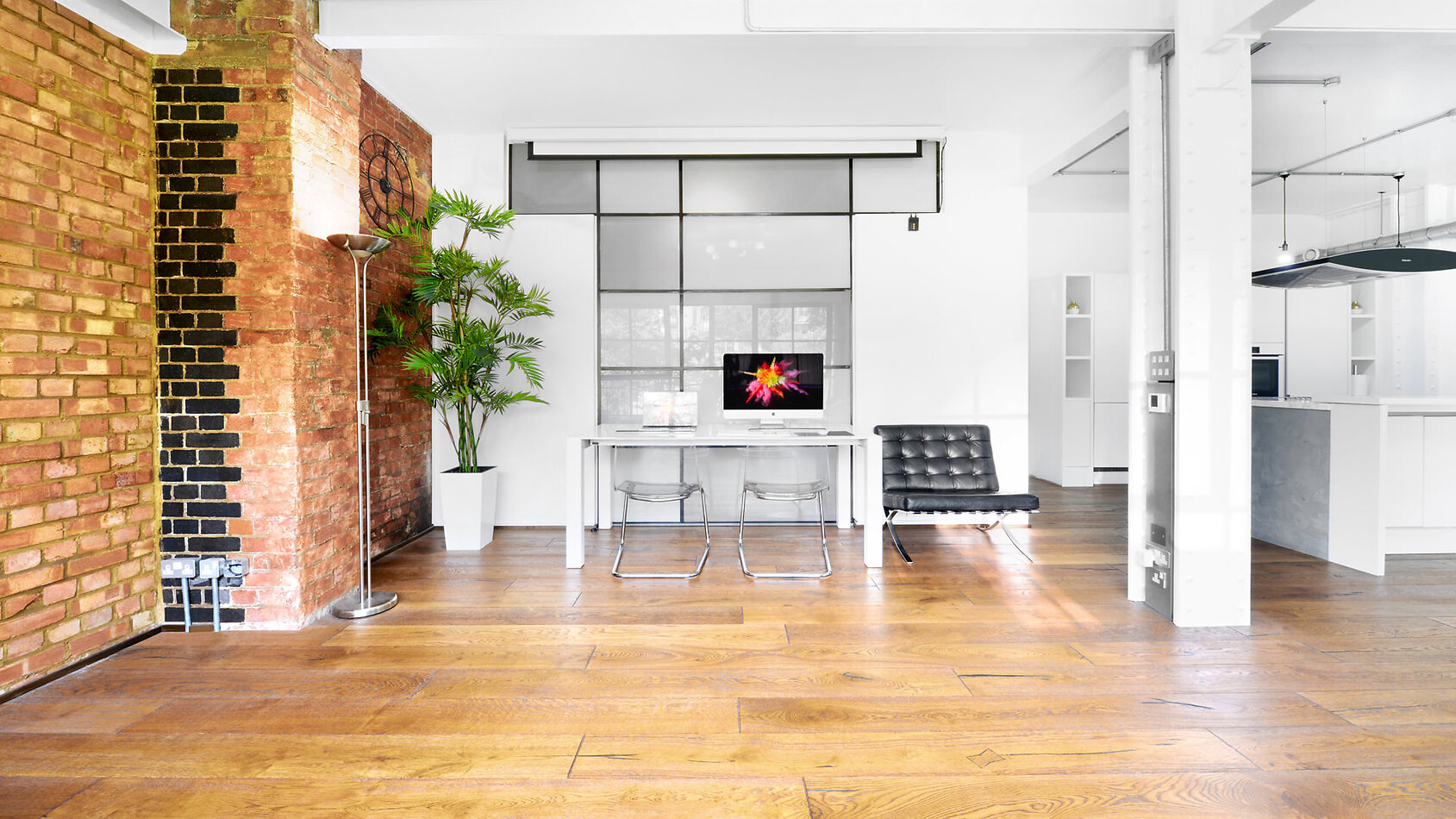 York Loft Style Apartment E14