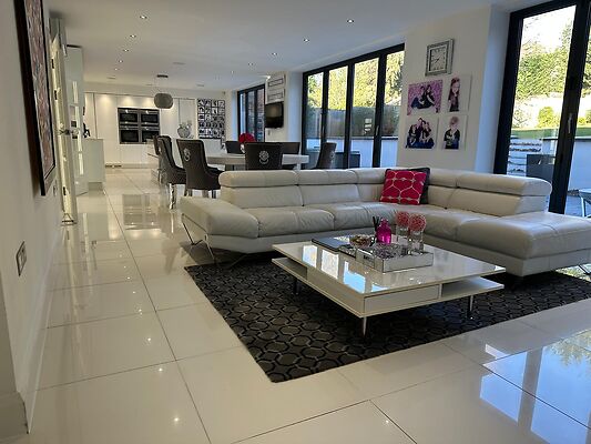 Holmdene Avenue NW7