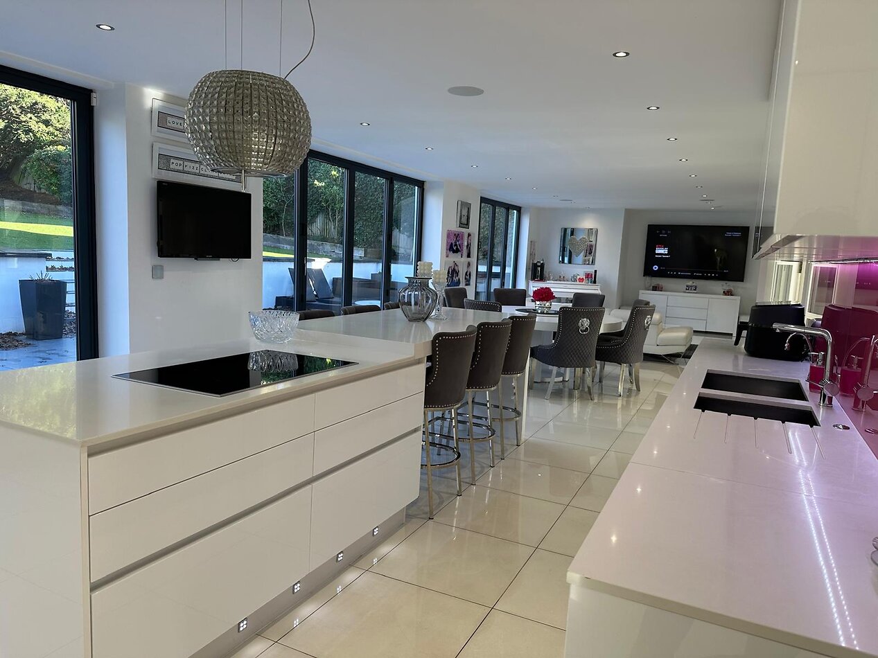 Holmdene Avenue NW7