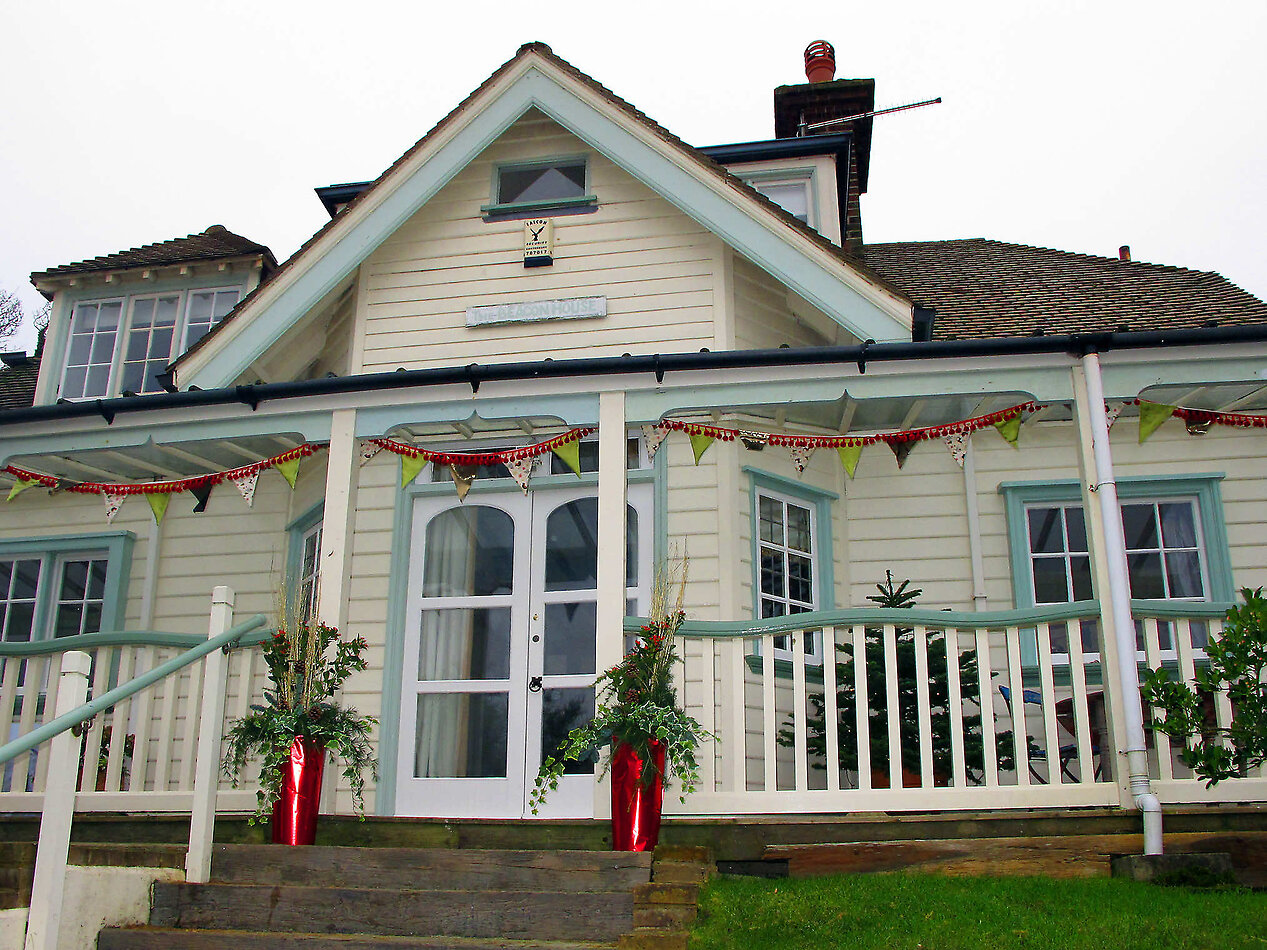 Seaside arts and crafts Beach House Whitstable