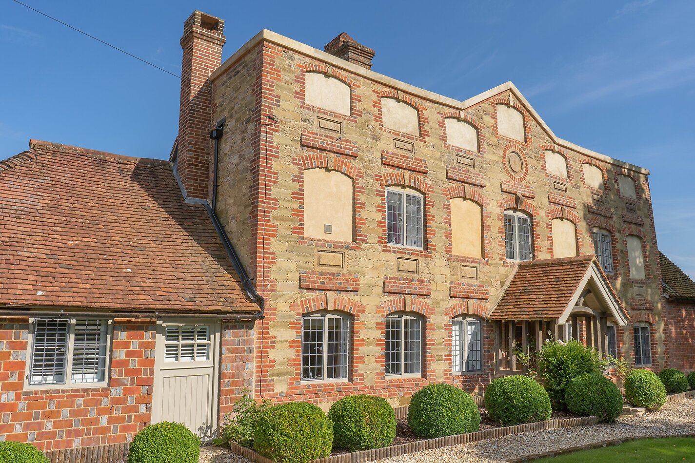 Cromwell Lodge GU28