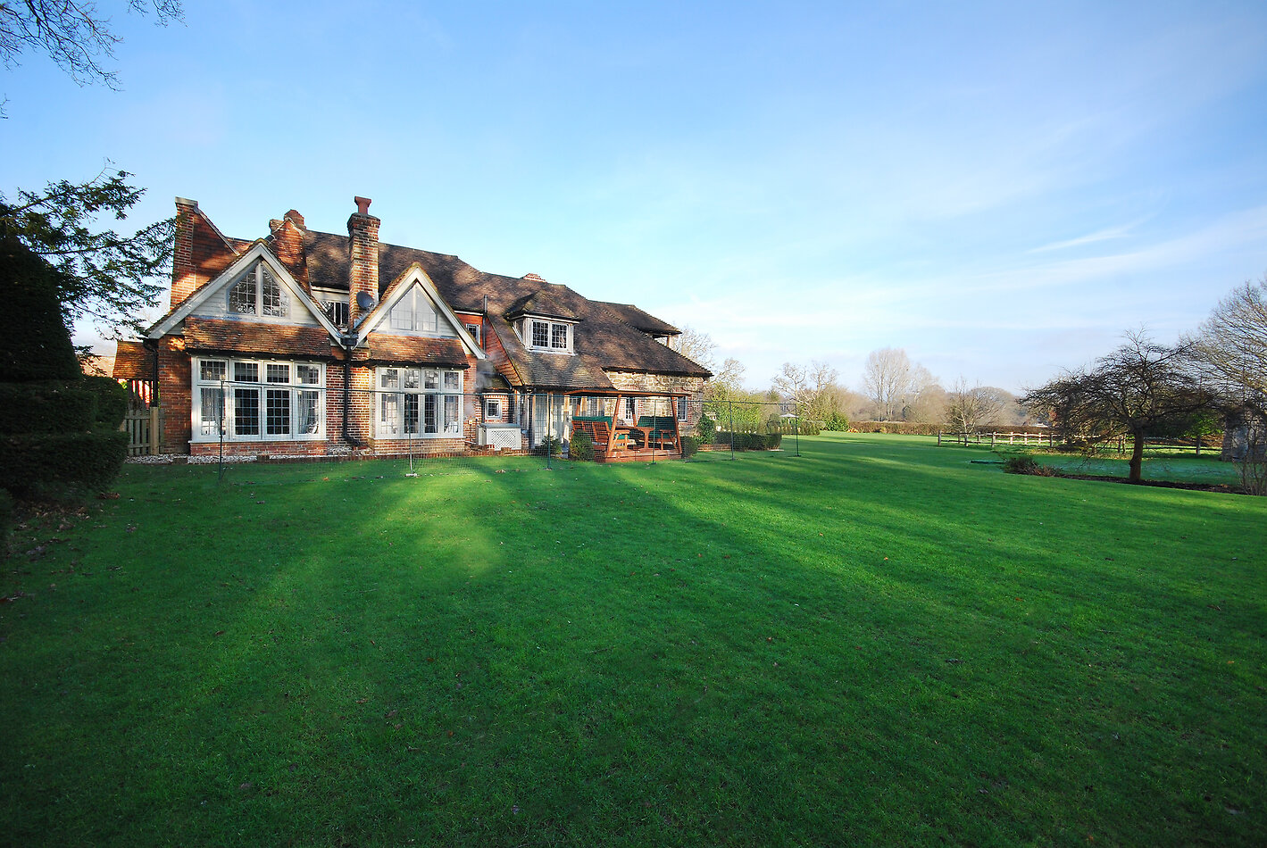 Cromwell Lodge GU28