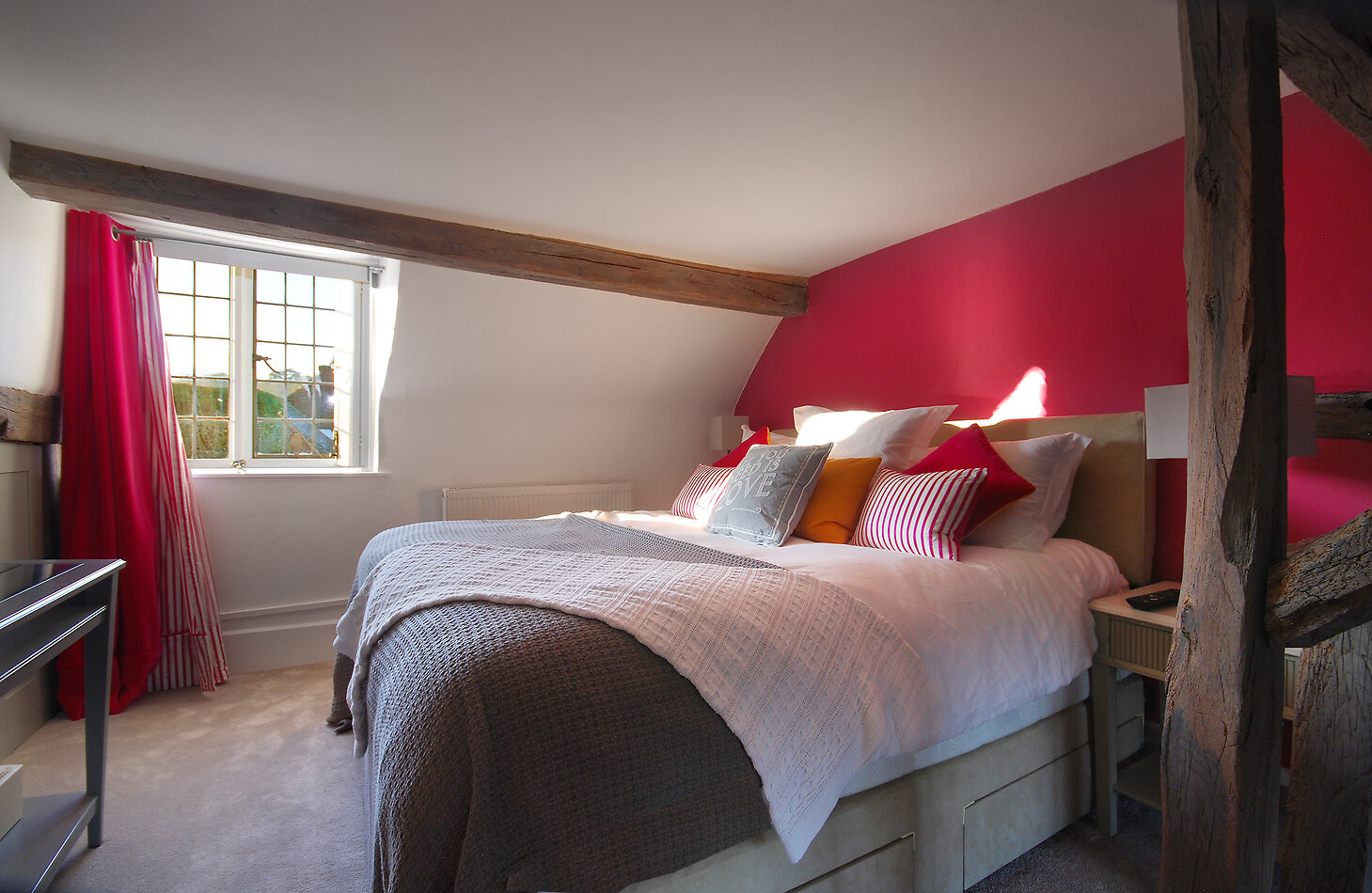 Cromwell Lodge GU28