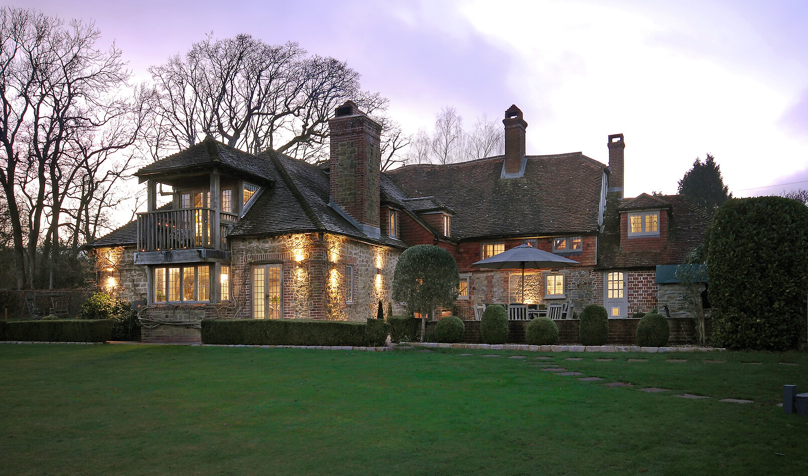 Cromwell Lodge GU28