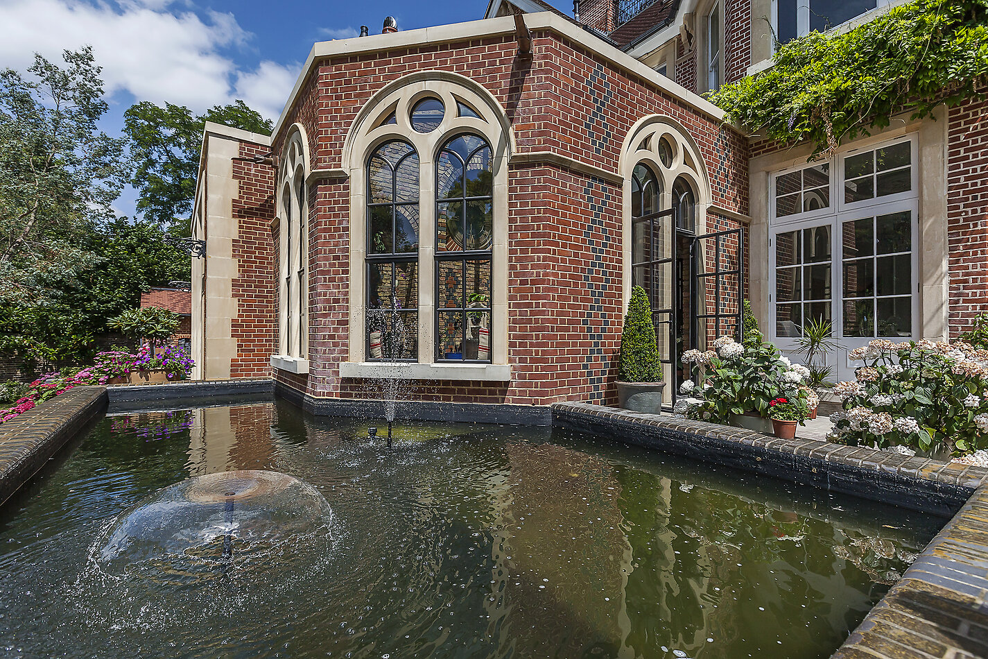 Palatial Palace SE9