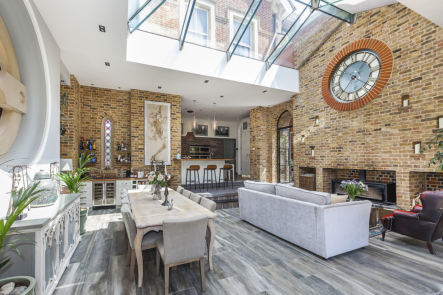 Palatial Palace SE9