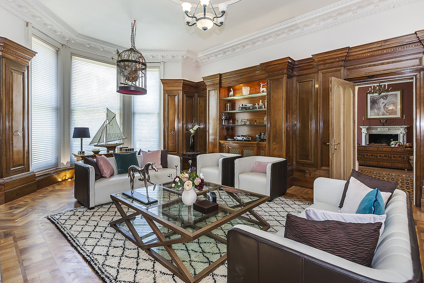 Palatial Palace SE9