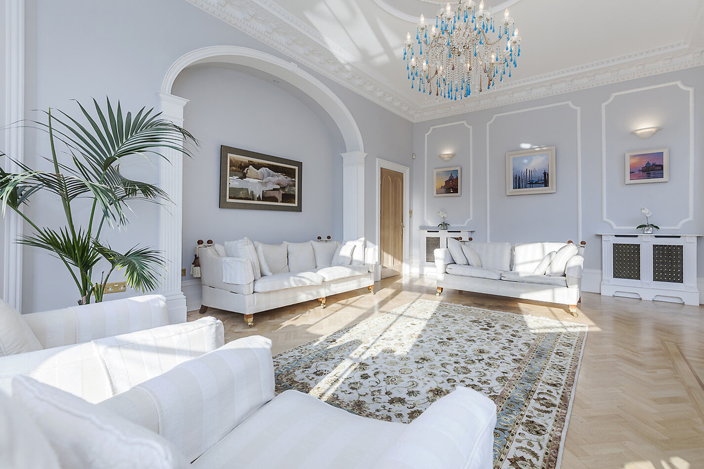 Palatial Palace SE9