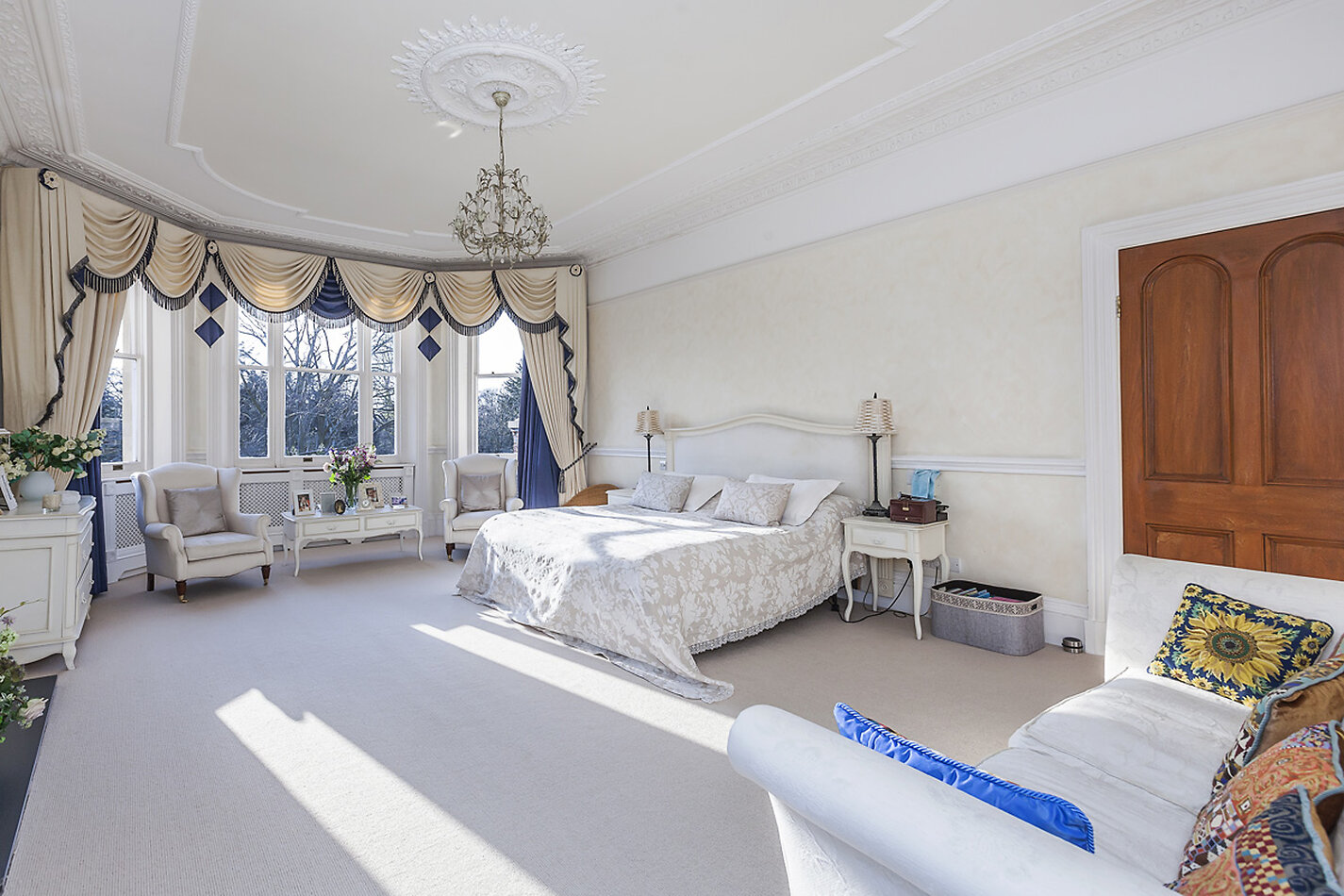 Palatial Palace SE9