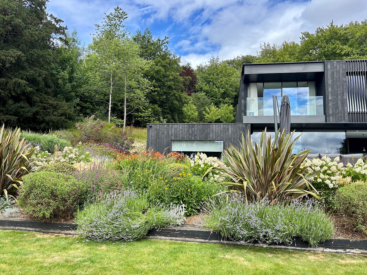 Hillview Surrey