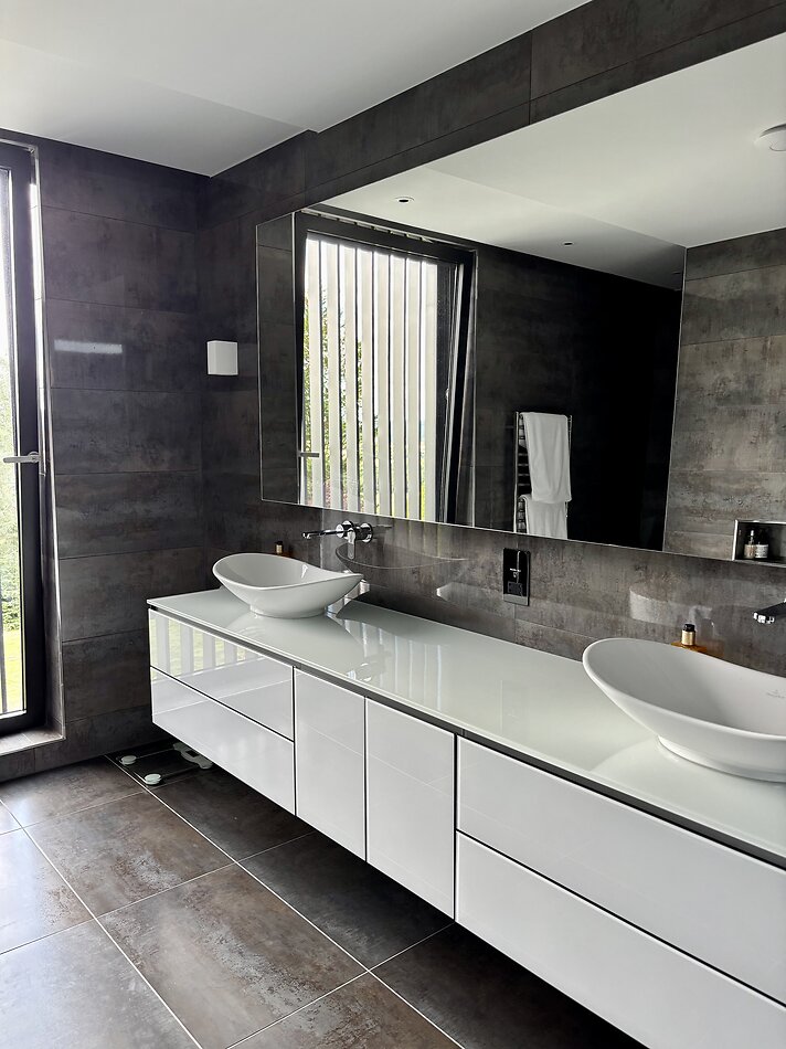 Hillview Surrey