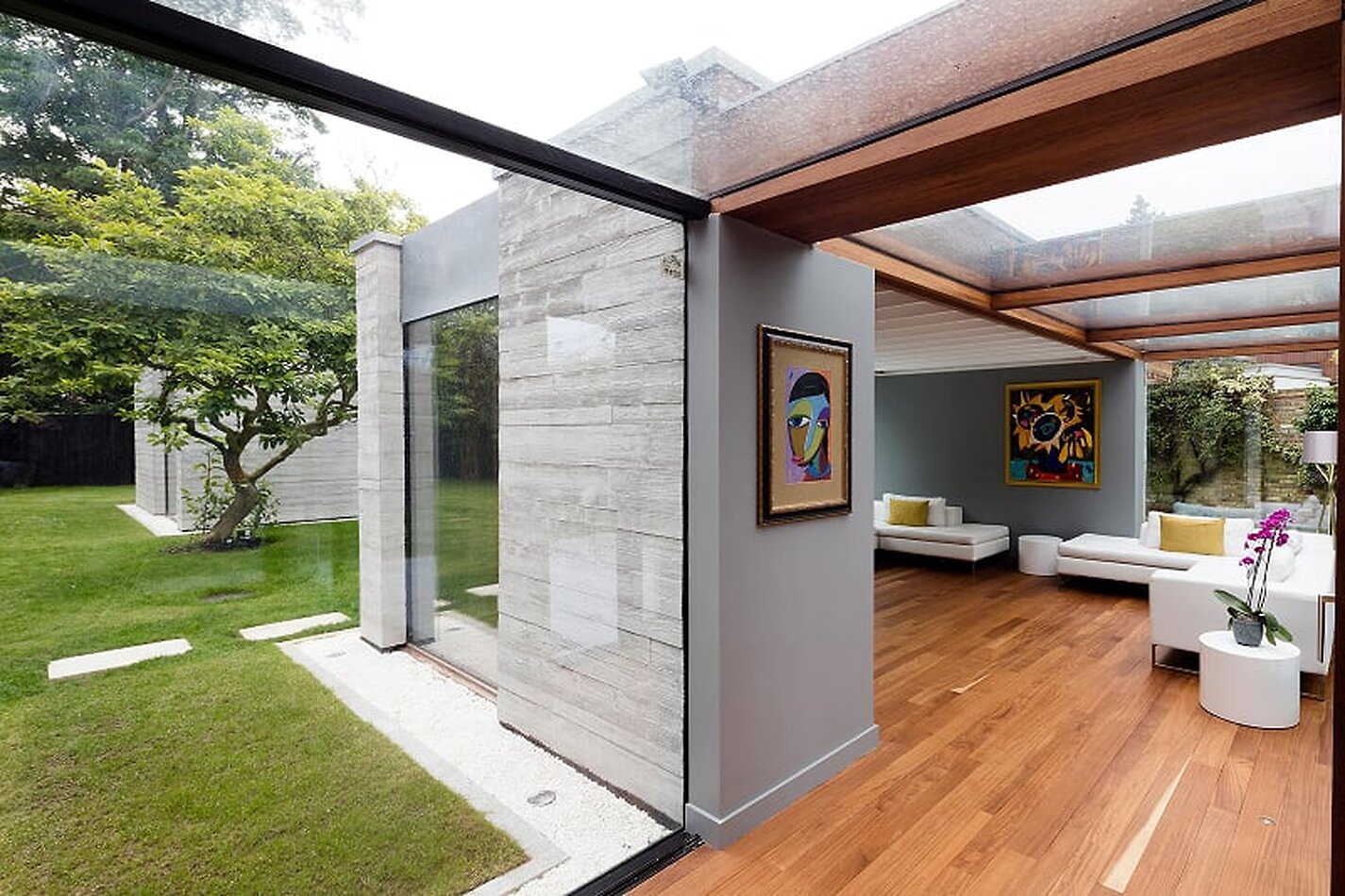 Modern Twist, Richmond
