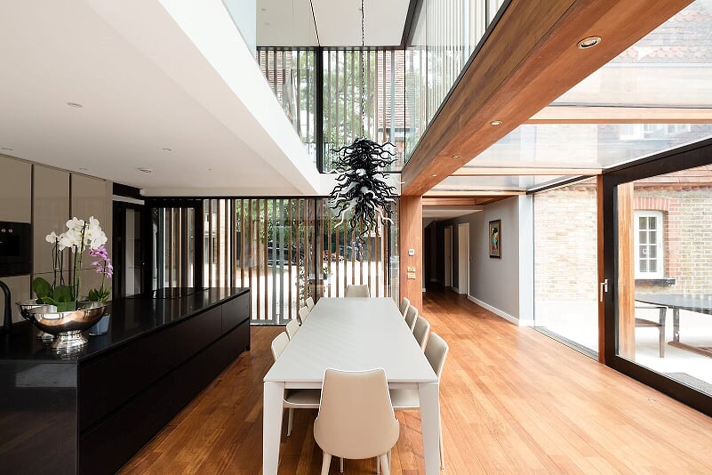Modern Twist, Richmond