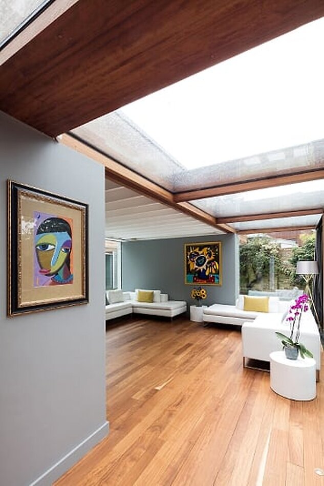 Modern Twist, Richmond