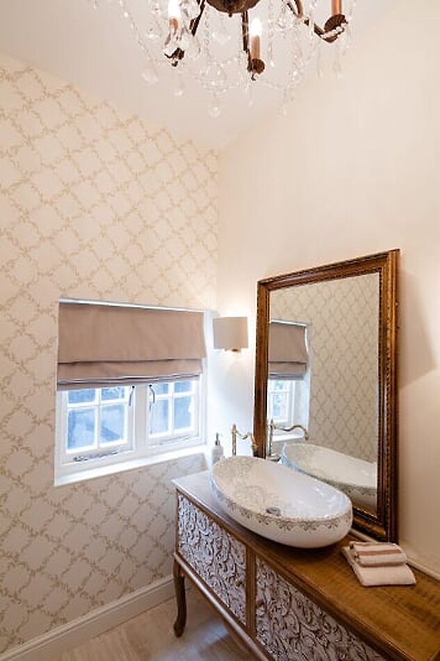 Modern Twist, Richmond
