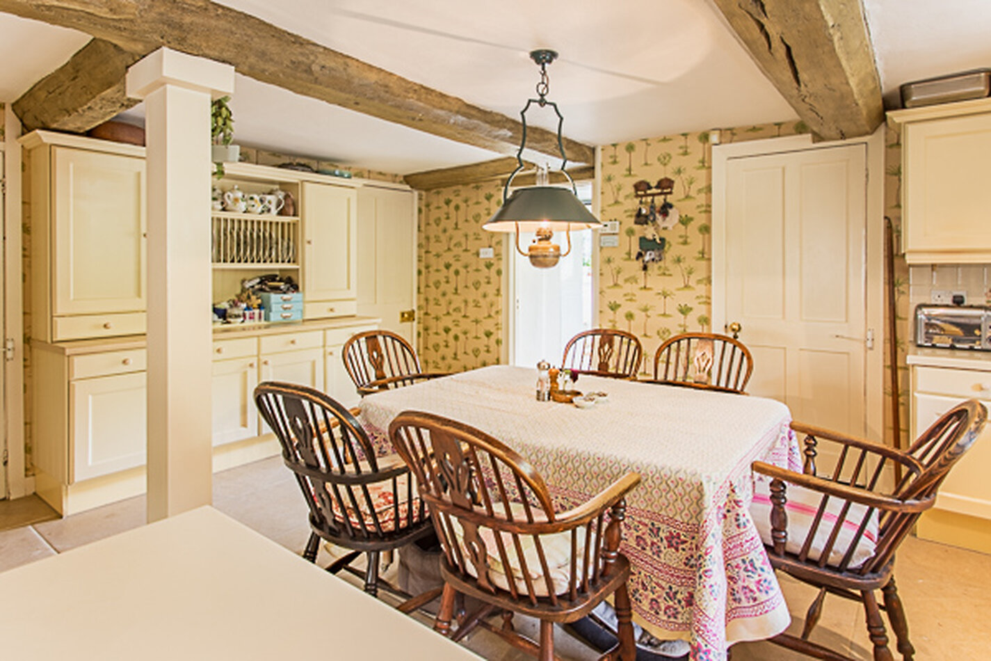 Manor House Wiltshire EXCLUSIVE
