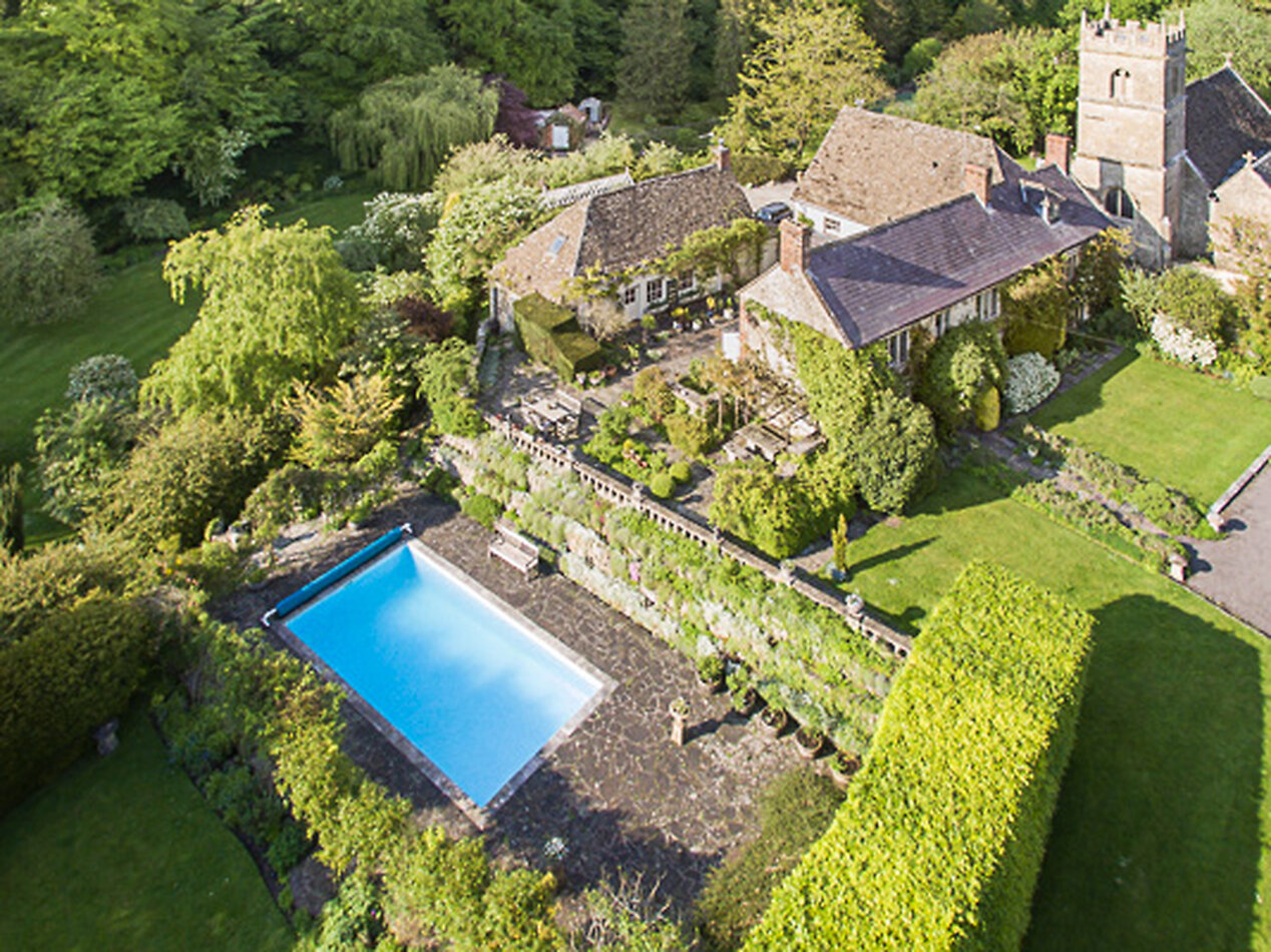 Manor House Wiltshire EXCLUSIVE