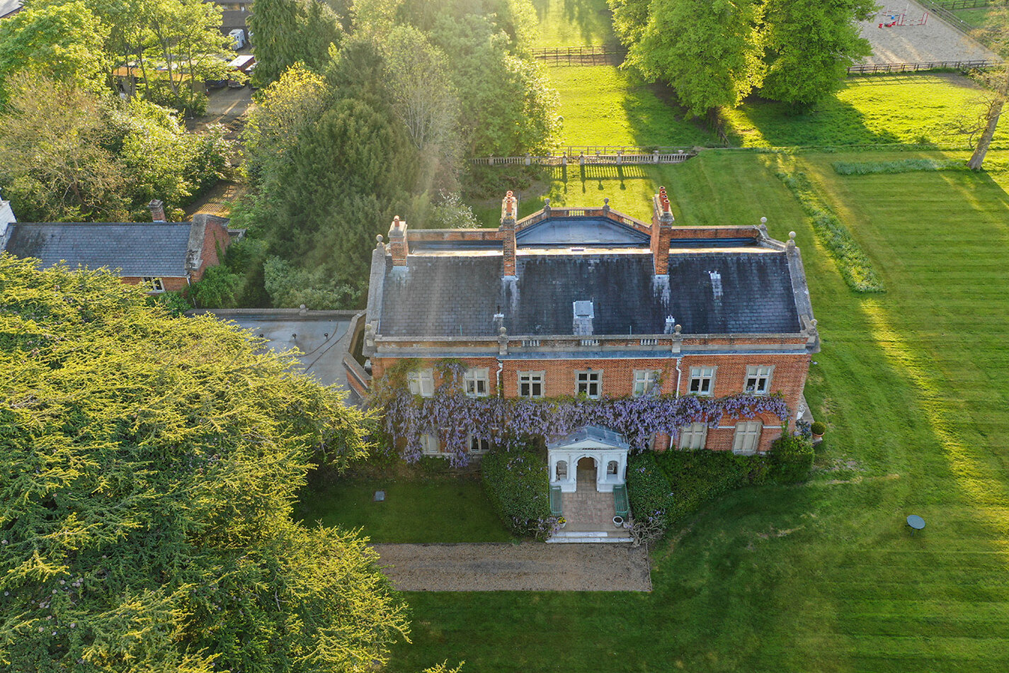 Greengate Manor - Epsom