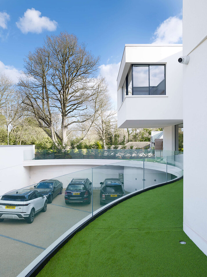 Modern Wonder - Rickmansworth