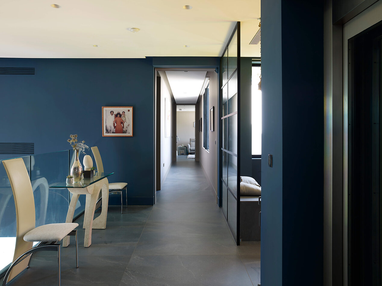 Modern Wonder - Rickmansworth