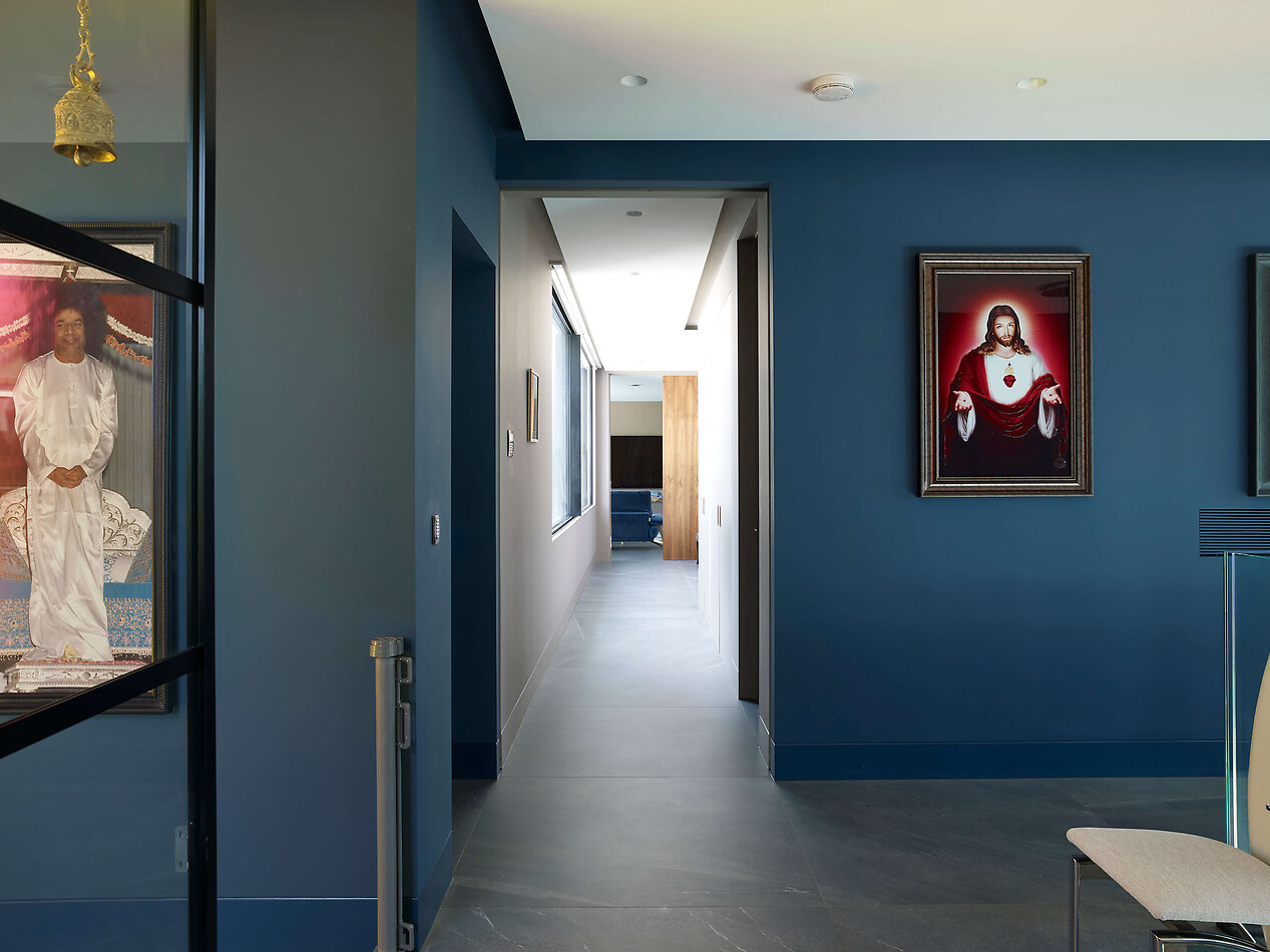 Modern Wonder - Rickmansworth