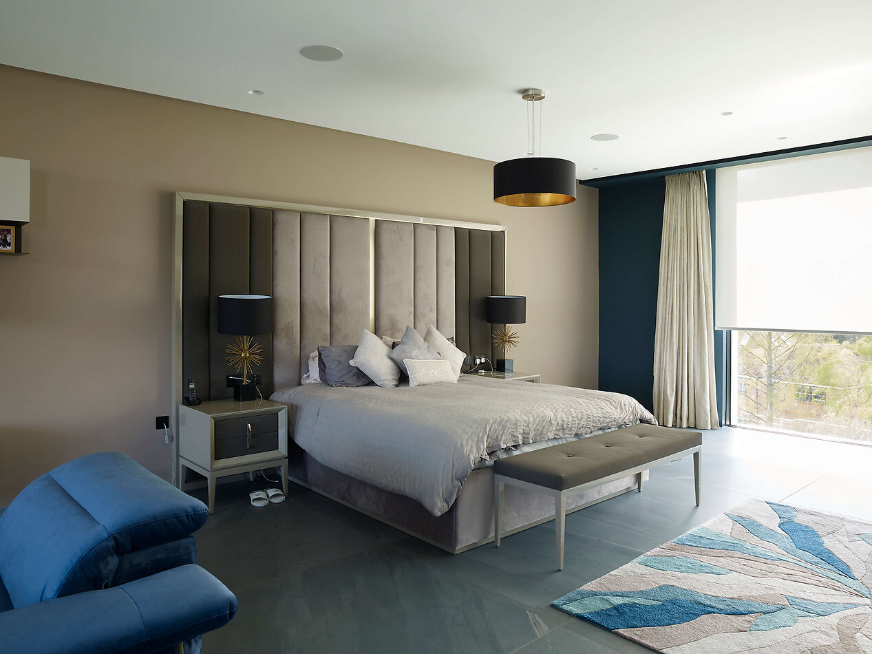 Modern Wonder - Rickmansworth