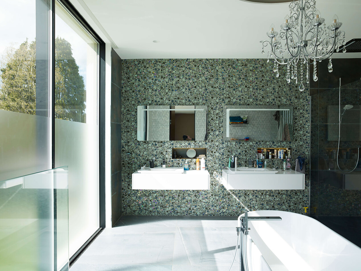 Modern Wonder - Rickmansworth