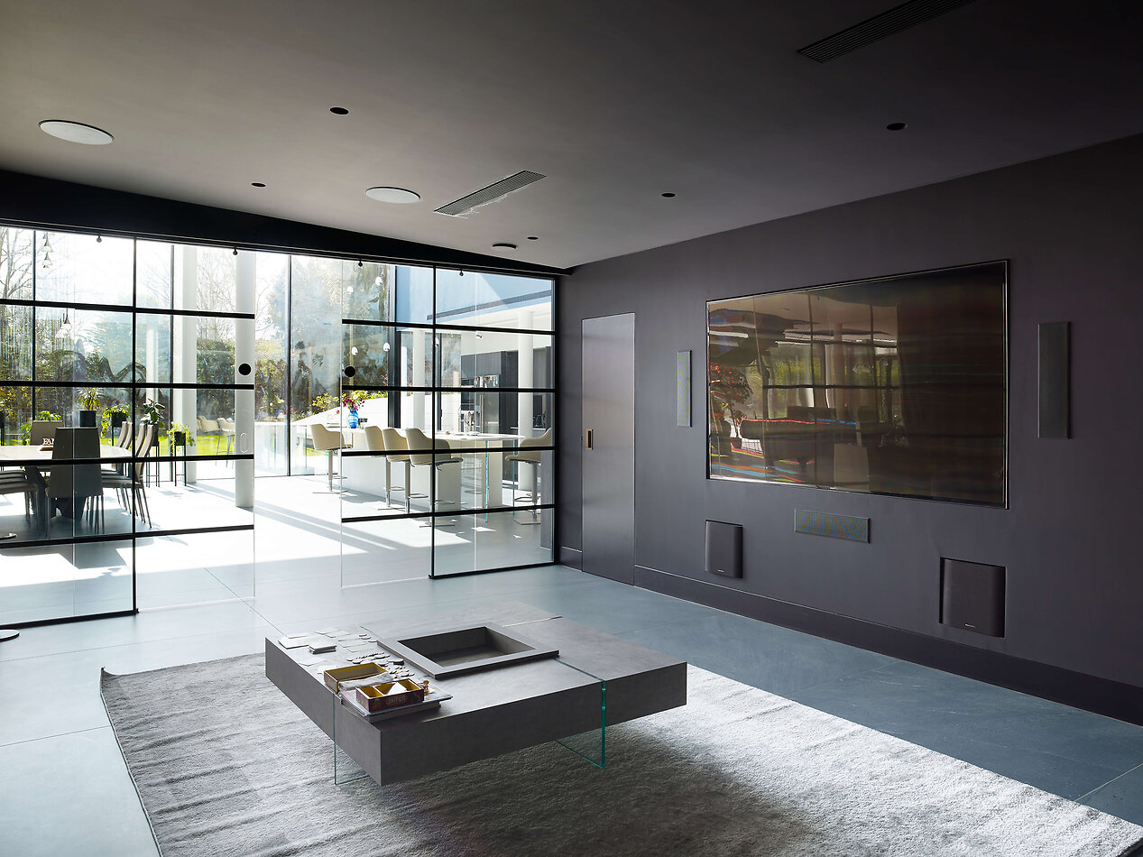 Modern Wonder - Rickmansworth