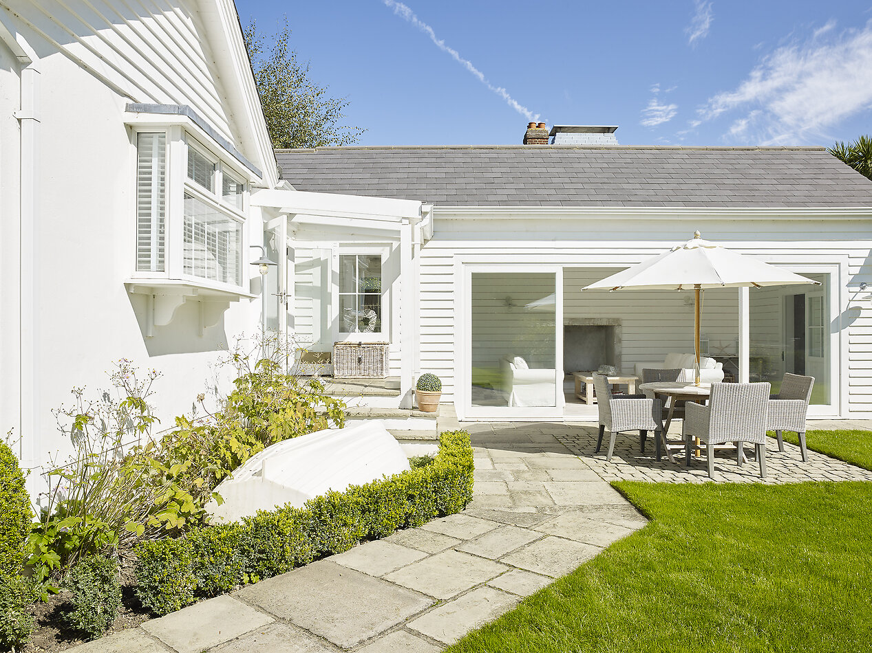 White Boat House - TW19