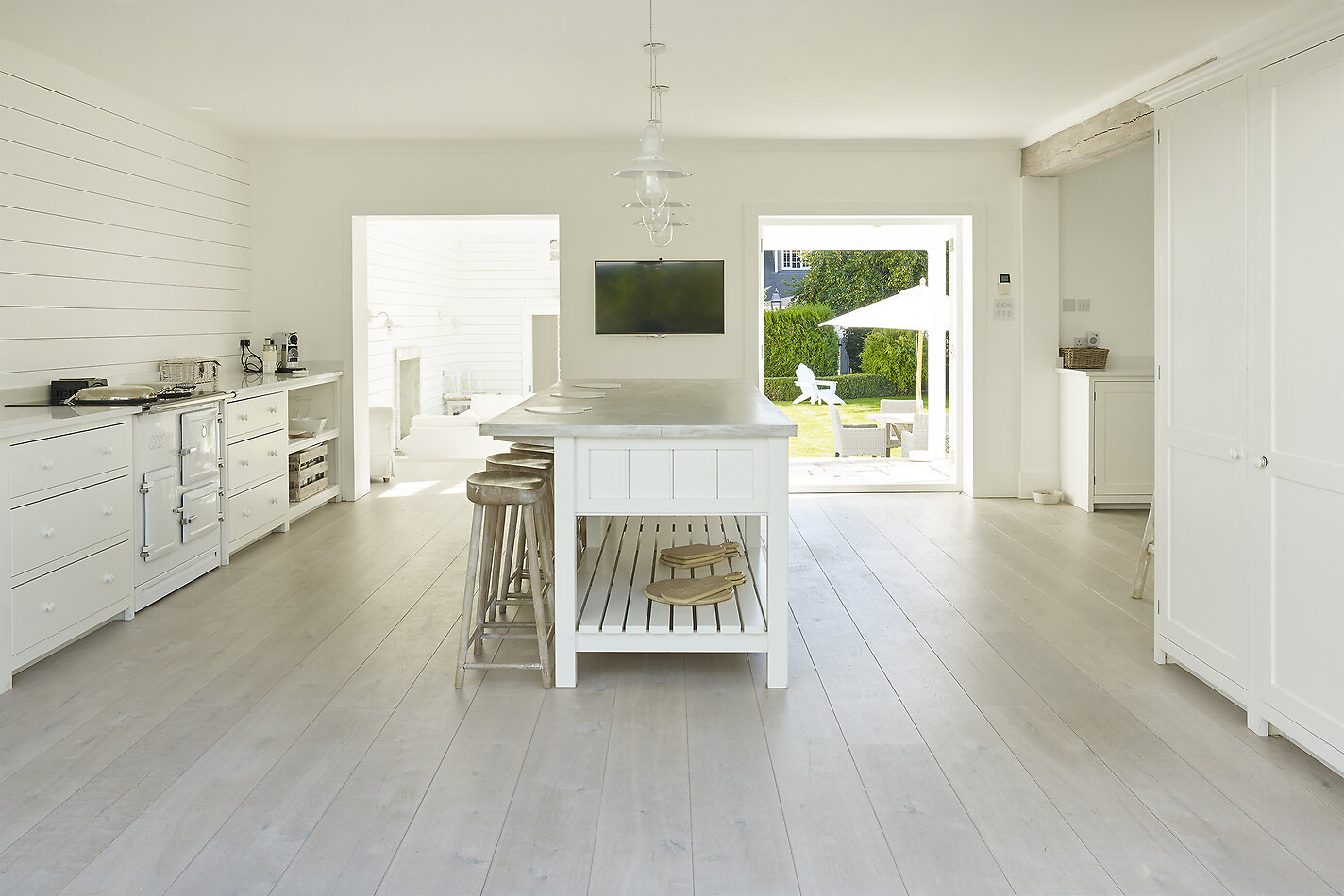 White Boat House - TW19