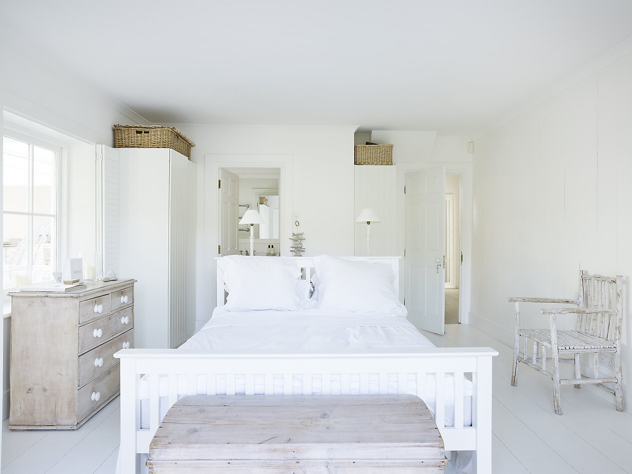 White Boat House - TW19