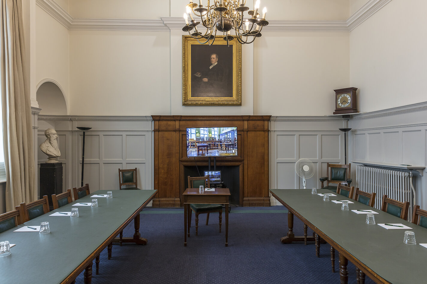 Cupola Library and Great Hall EC2
