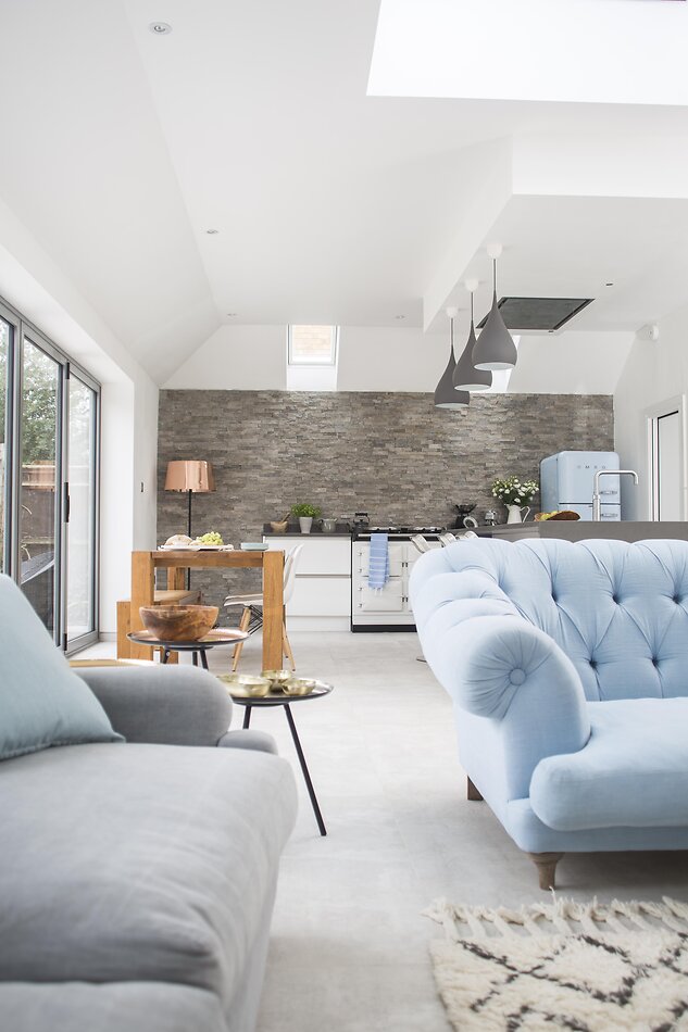 Fresh House, TW12