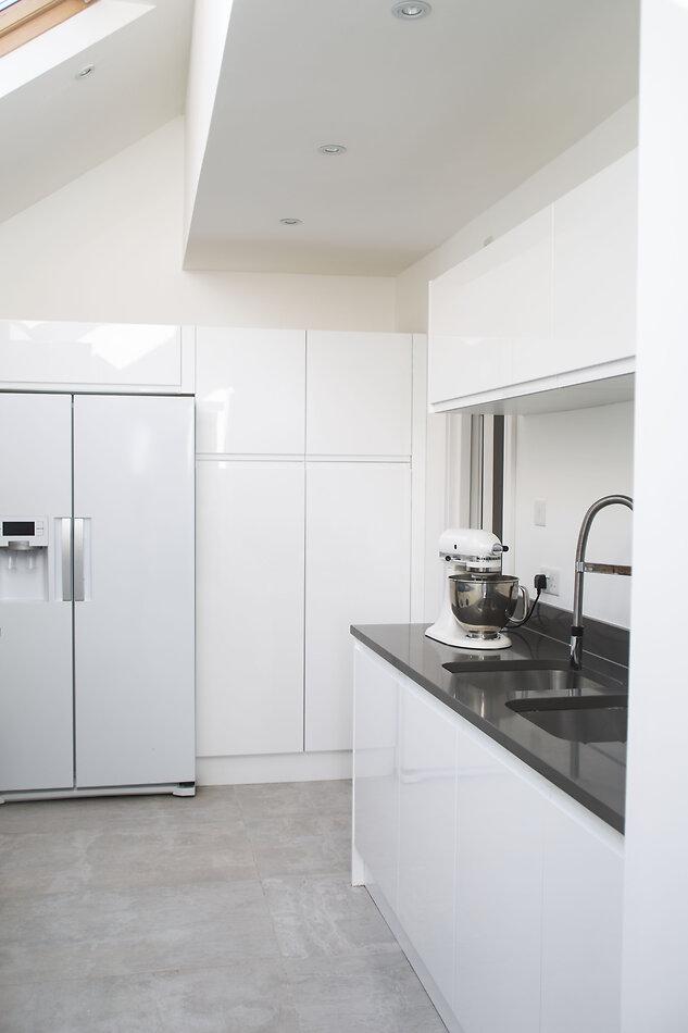 Fresh House, TW12