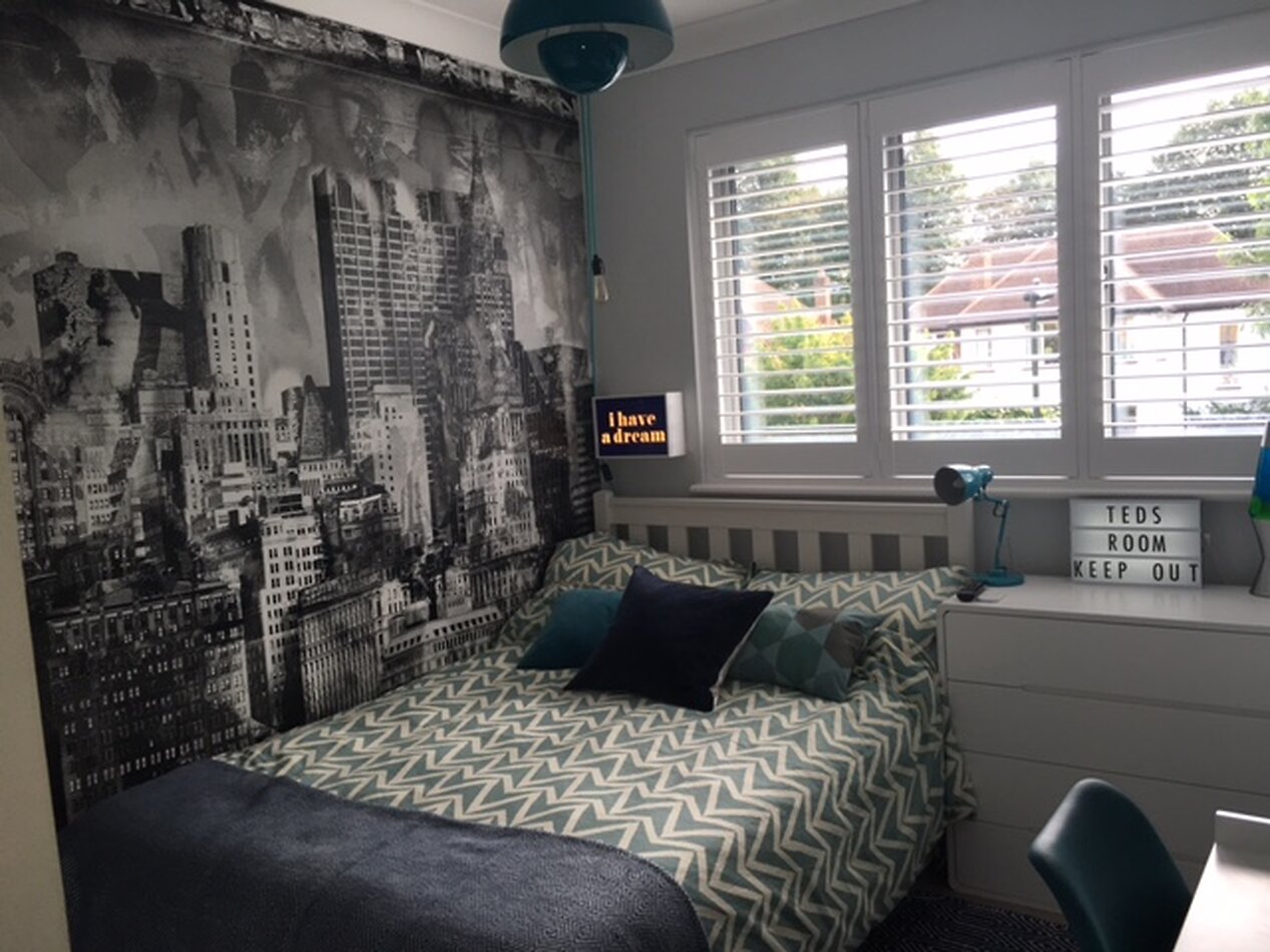 Fresh House, TW12