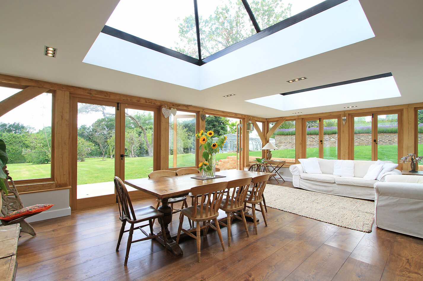 Lowe Manor GU6
