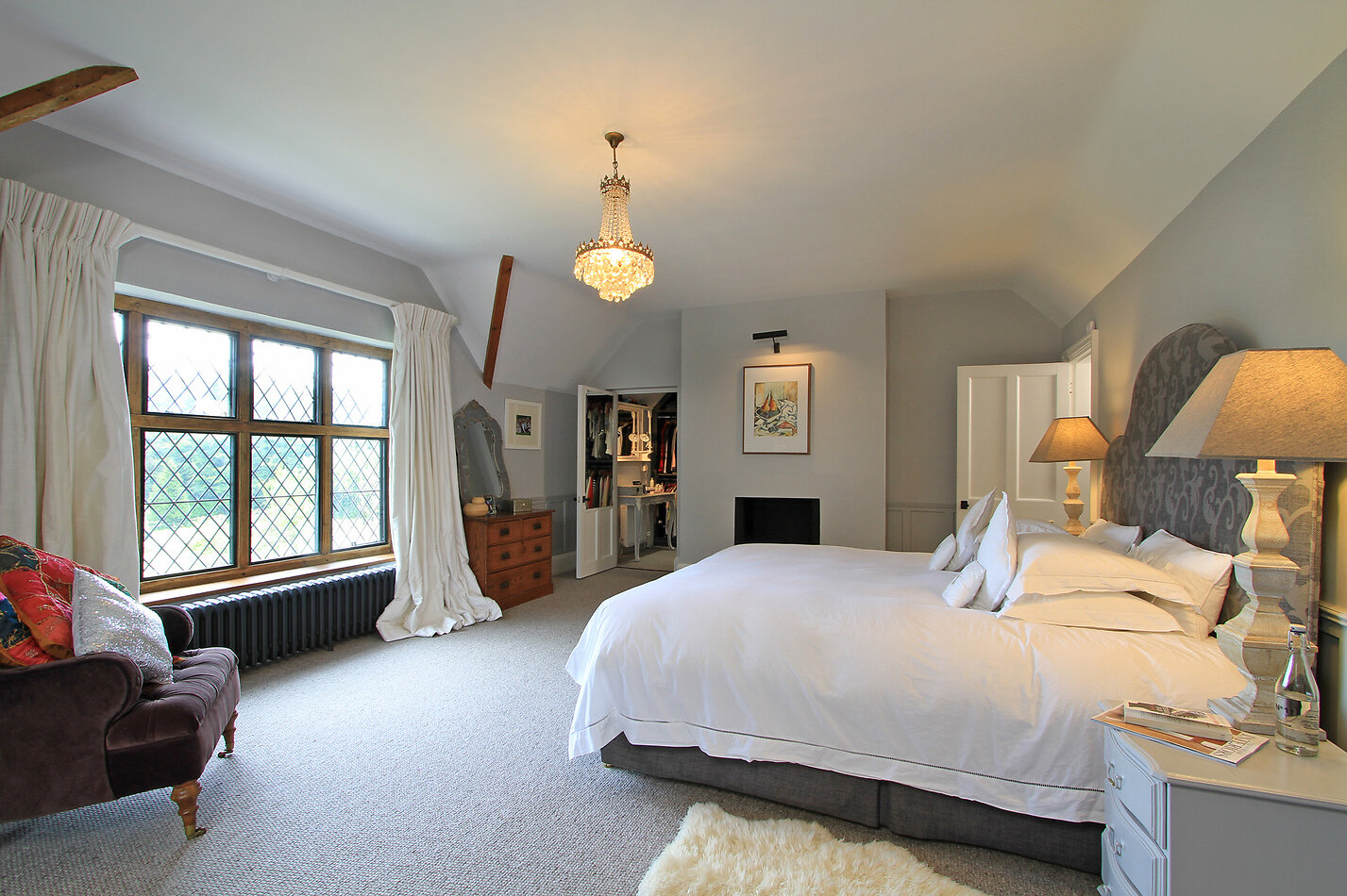 Lowe Manor GU6