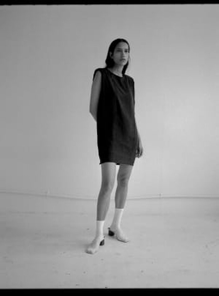 BRYONY H - STYLIST