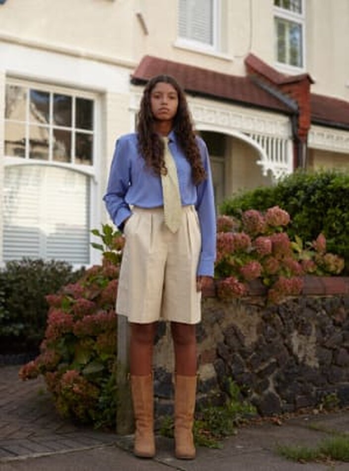 BRYONY H - STYLIST