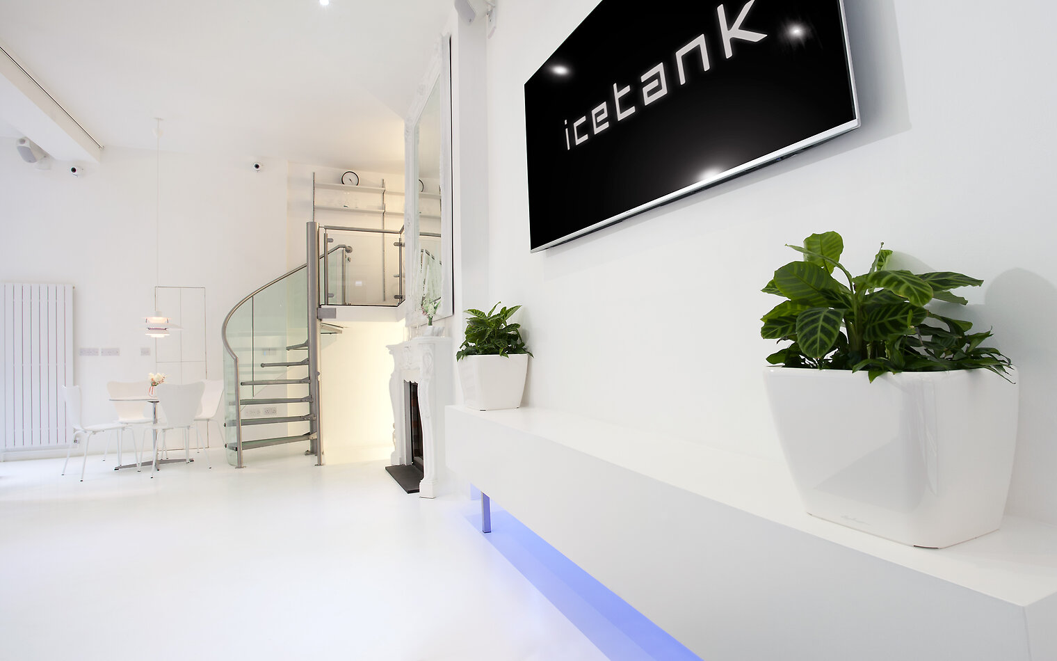 Ice Tank WC2