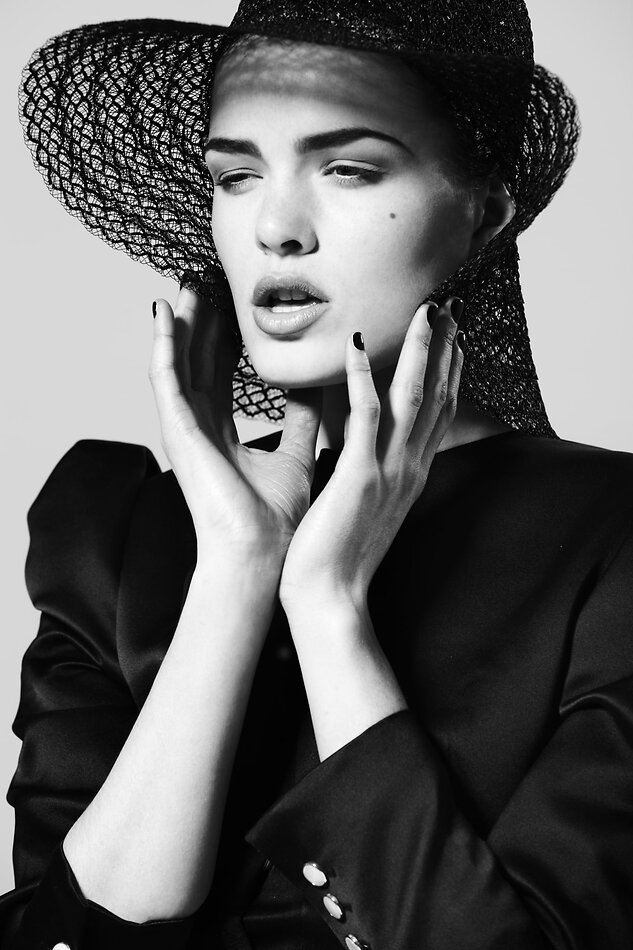 NINA BECKERT