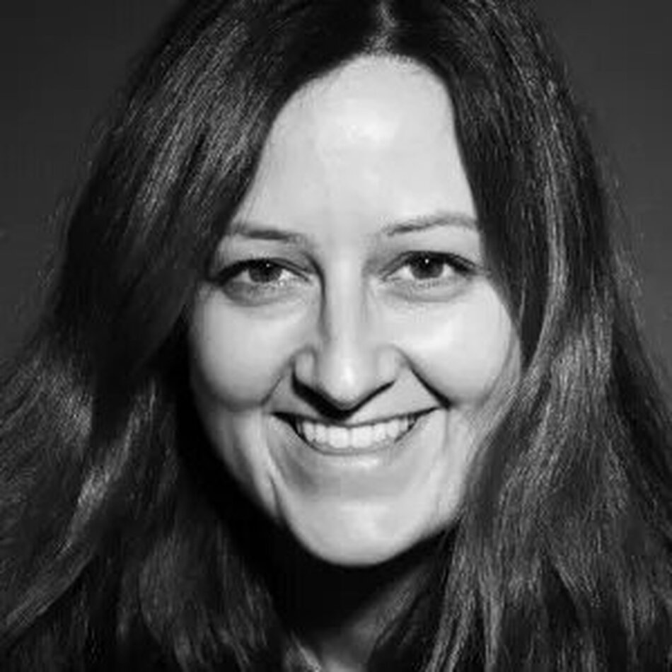 NINA BECKERT