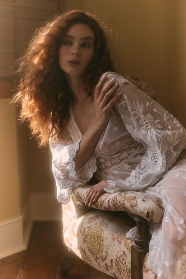 CLAIRE RAY